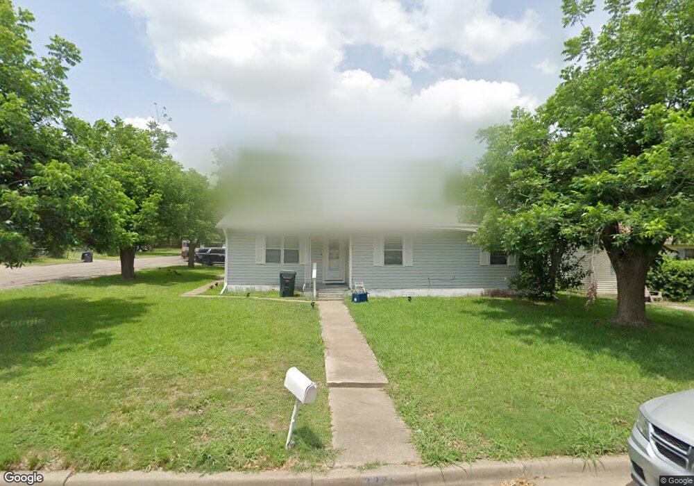 3325 Ferndale Dr, Waco, TX 76706 - photo 1
