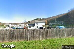 42 Coal St, Glen Lyon, PA 18617