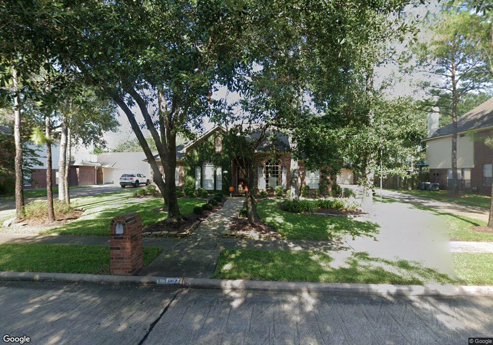 1607 Keystone Dr, Friendswood, TX 77546 - photo 1