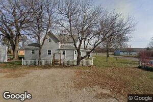 502 N 2nd Ave, Woonsocket, SD 57385