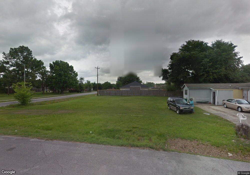 2934 Ellington St, Houston, TX 77088 - photo 1