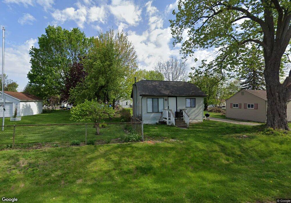 1064 W Buder Ave, Flint, MI 48507 - photo 1