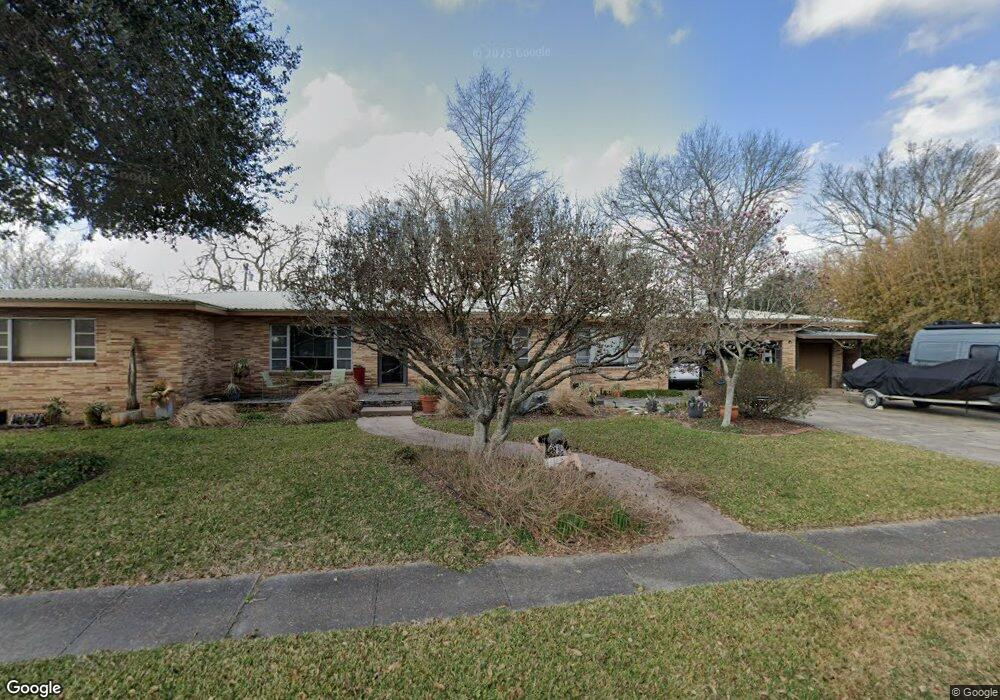 207 Allen St, New Iberia, LA 70563 - photo 1