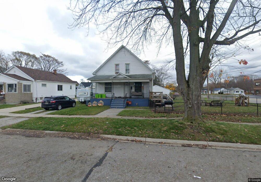 1924 17th St, Port Huron, MI 48060 - photo 1