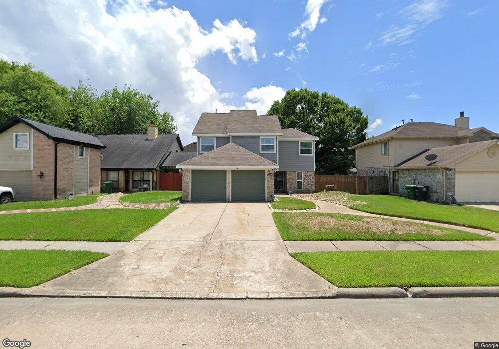 3663 Villa Glen Dr, Houston, TX 77088 - photo 1