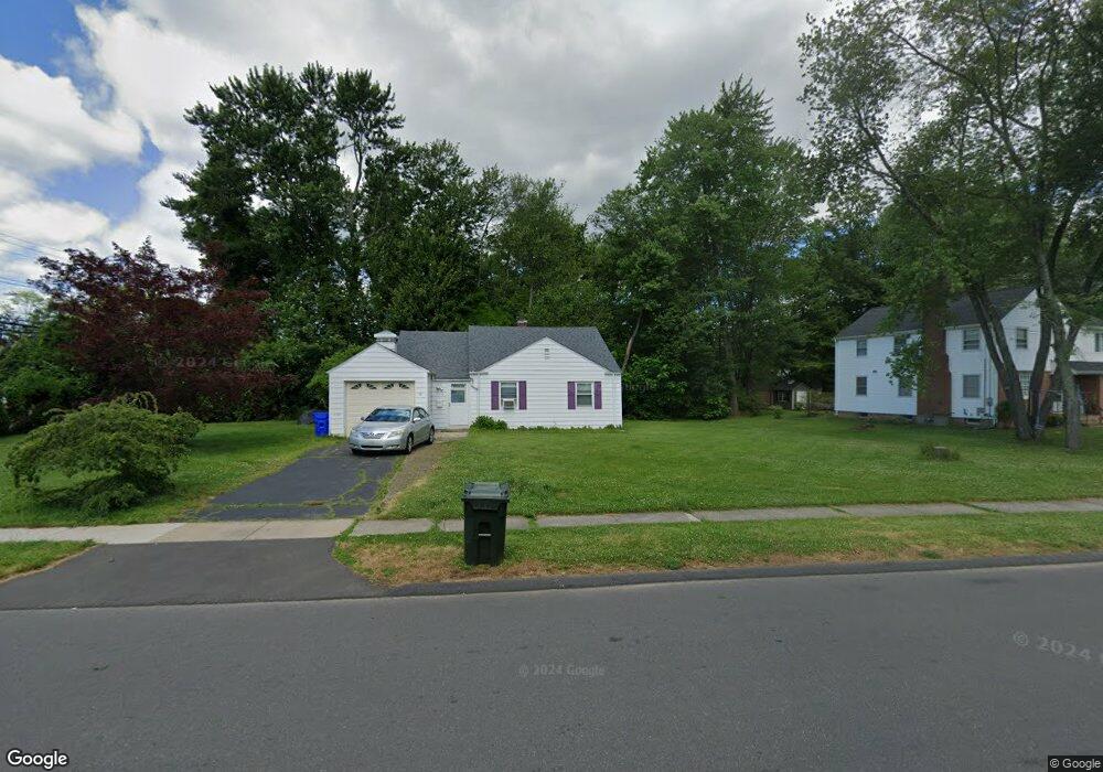 3 Mohegan Dr, West Hartford, CT 06117 - photo 1