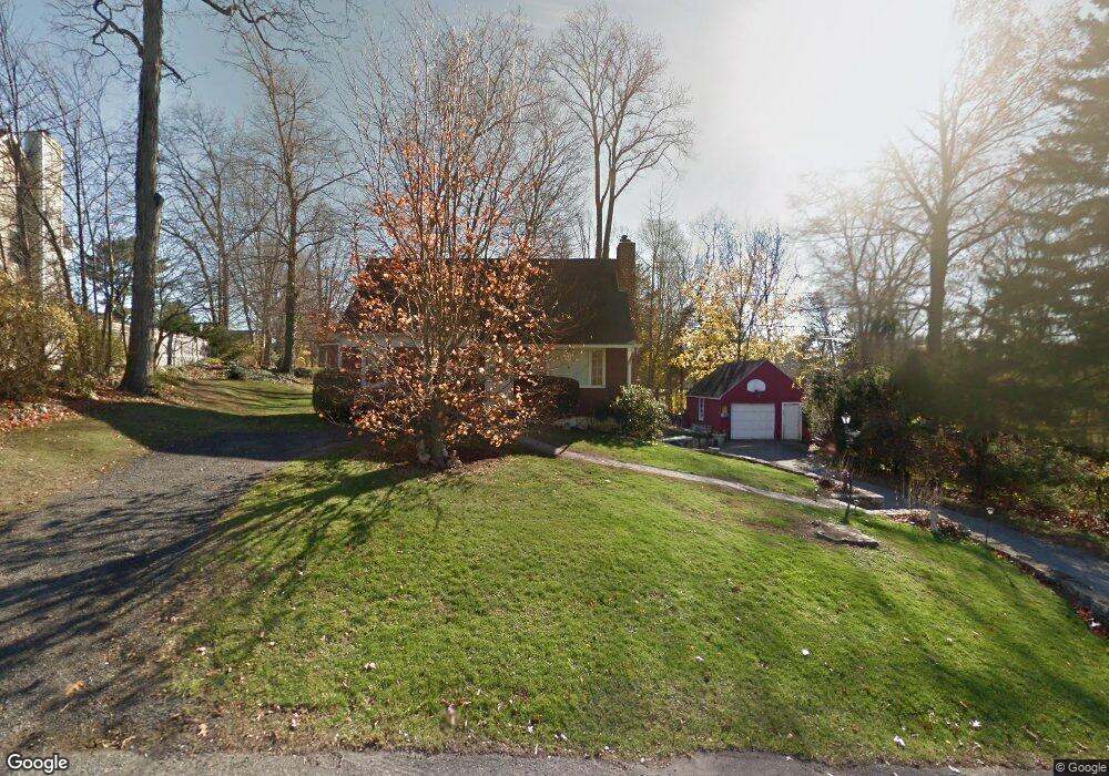 72 Douglas Rd, New Canaan, CT 06840 - photo 1