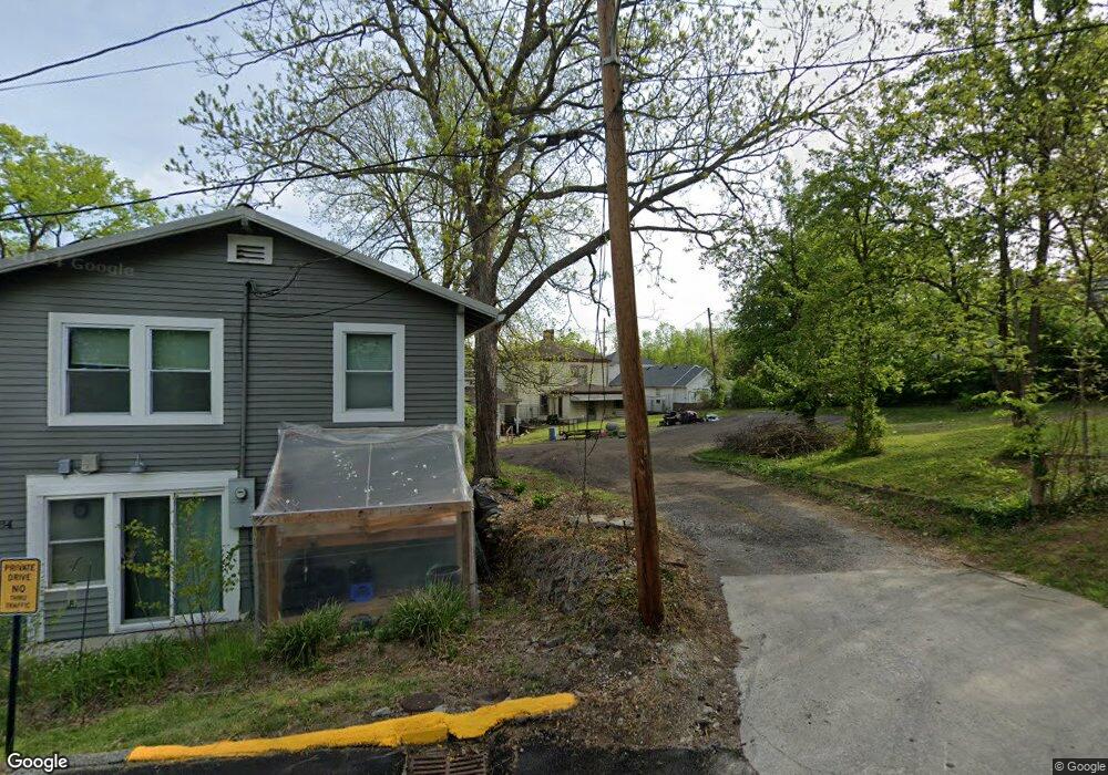 384 Lindsey Ave, Frankfort, KY 40601 - photo 1