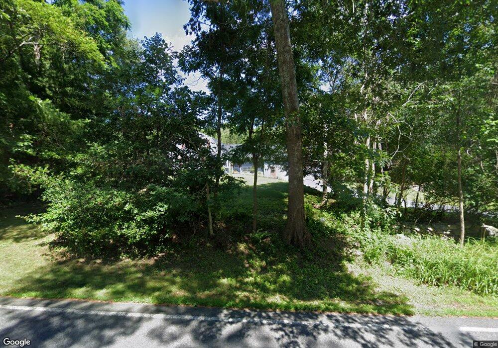 260 Walnut Plain Rd, Rochester, MA 02770 - photo 1