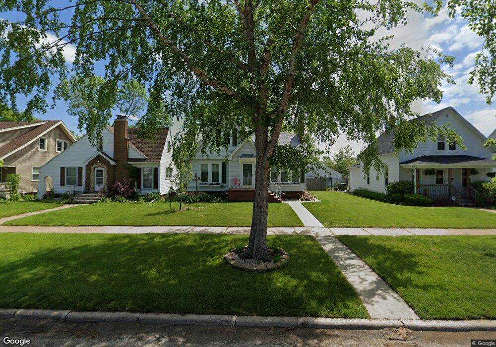 1815 2nd St SW, Cedar Rapids, IA 52404 - photo 1