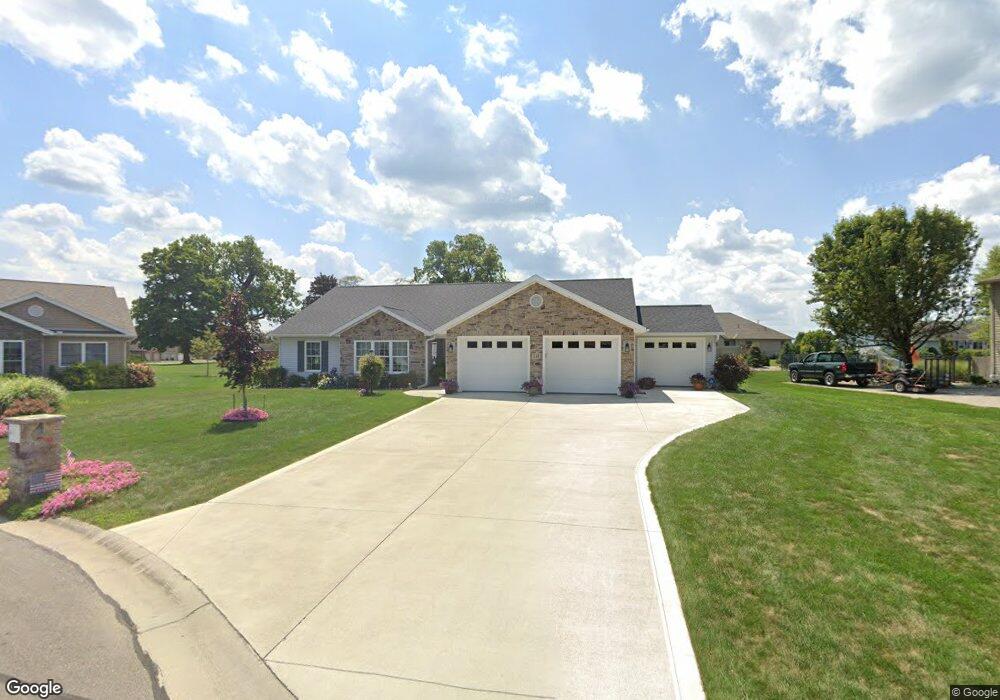 211 Brentwood St, Bucyrus, OH 44820 - photo 1