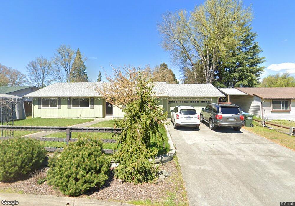 1736 Axtell Dr, Grants Pass, OR 97527 - photo 1