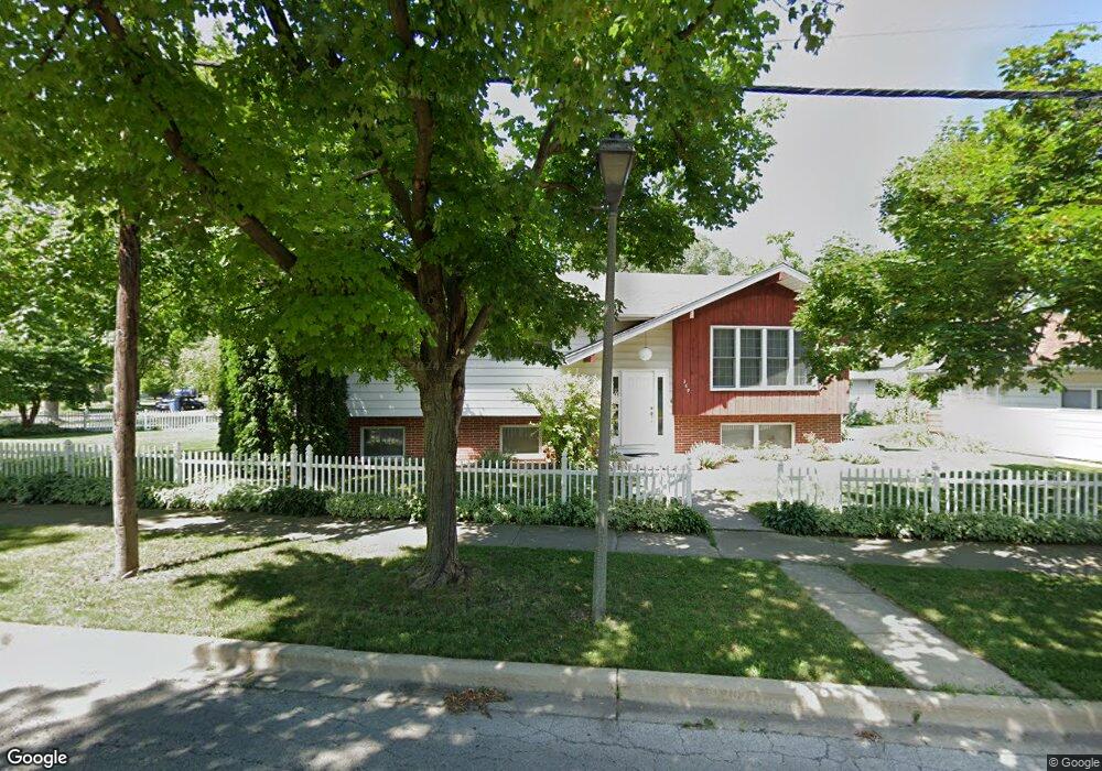 369 W 2nd St, Elmhurst, IL 60126 - photo 1