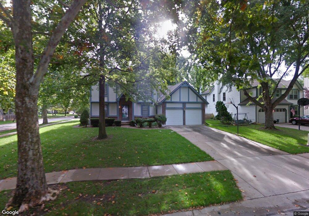 8023 Lakeview Ave, Lenexa, KS 66219 - photo 1