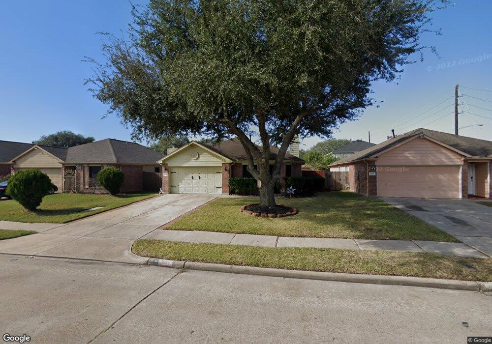 8919 Cedar Top Dr, Houston, TX 77088 - photo 1