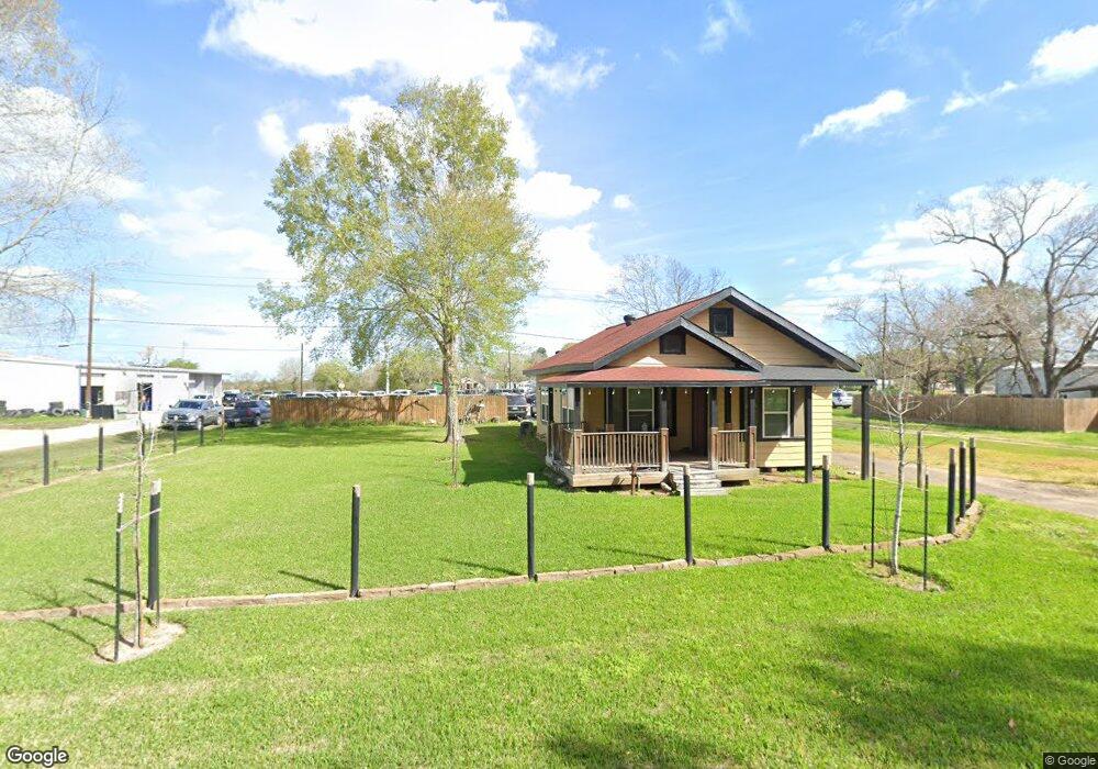 314 Stockton St, East Bernard, TX 77435 - photo 1