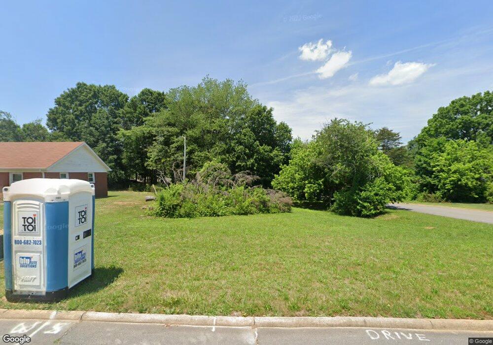 1206 Mclaughlin St, Statesville, NC 28677 - photo 1