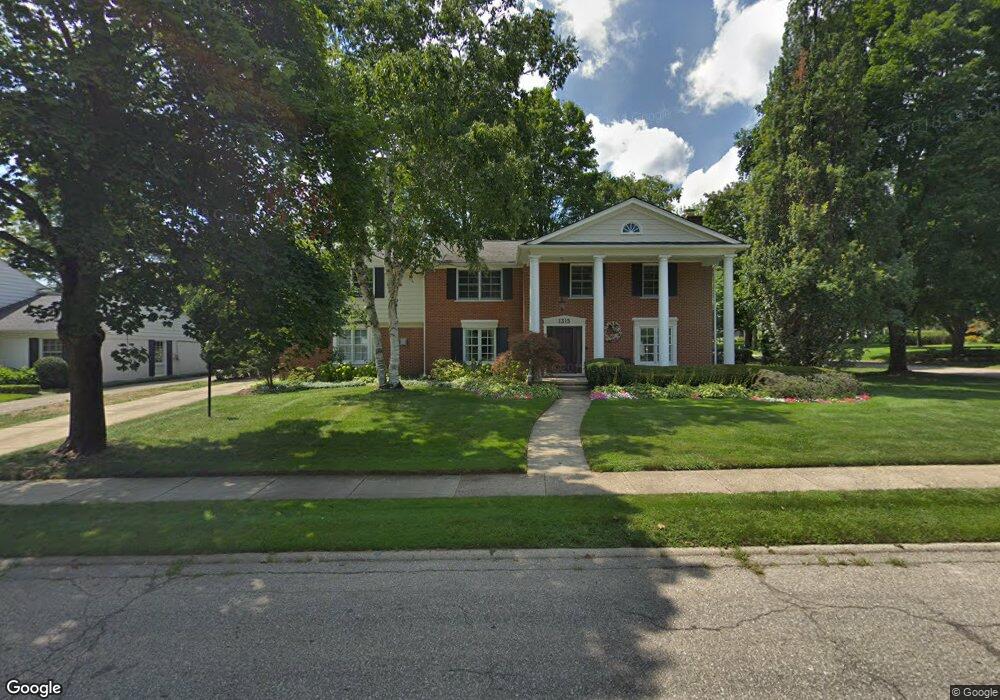 1315 Sandringham Way, Bloomfield Hills, MI 48301 - photo 1