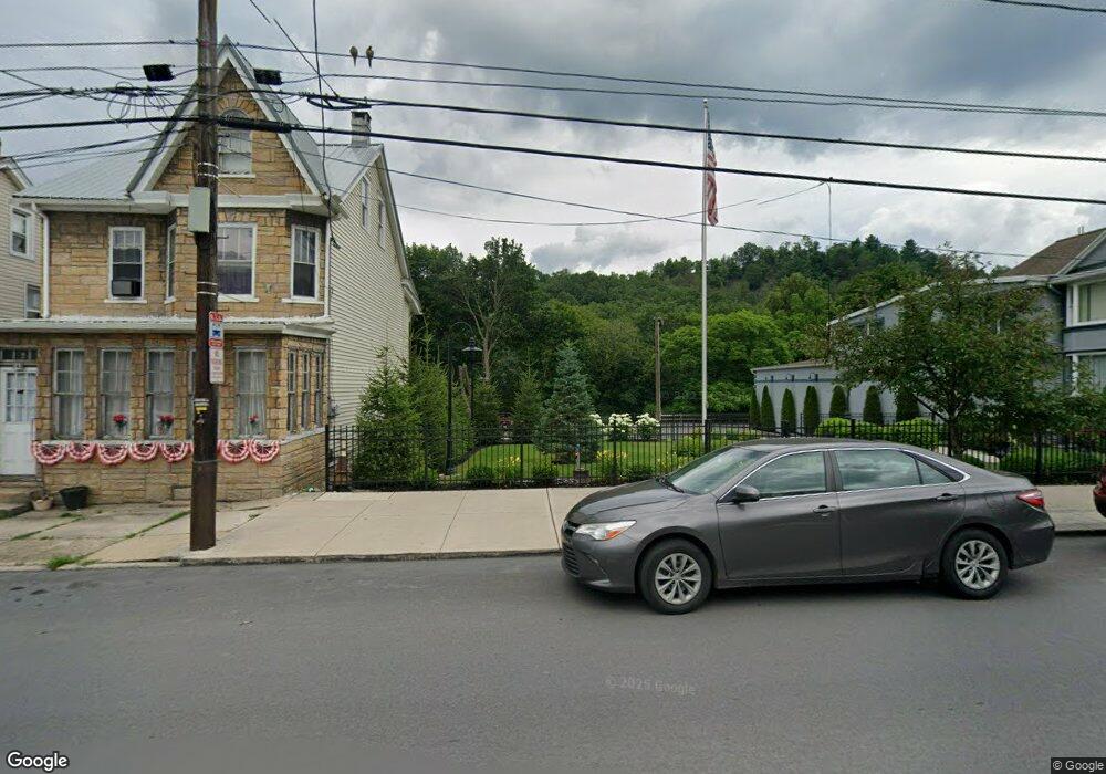 645 E Broad St, Tamaqua, PA 18252 - photo 1