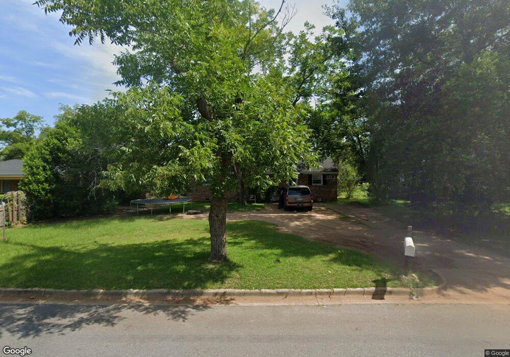 1913 W Whitney Ave, Albany, GA 31707 - photo 1