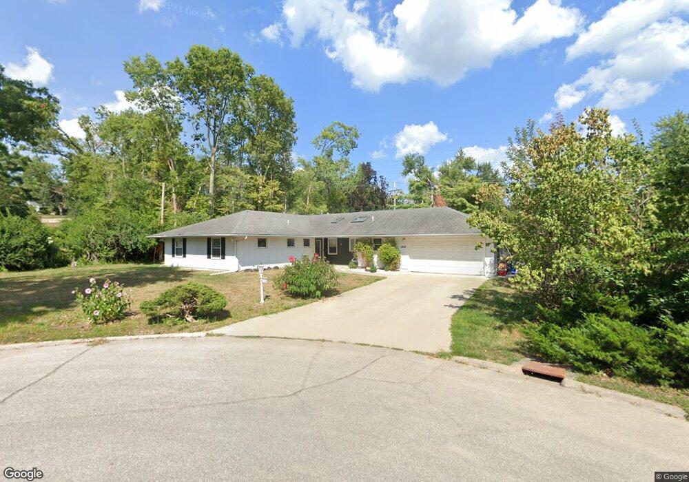 3263 Bever Cir SE, Cedar Rapids, IA 52403 - photo 1