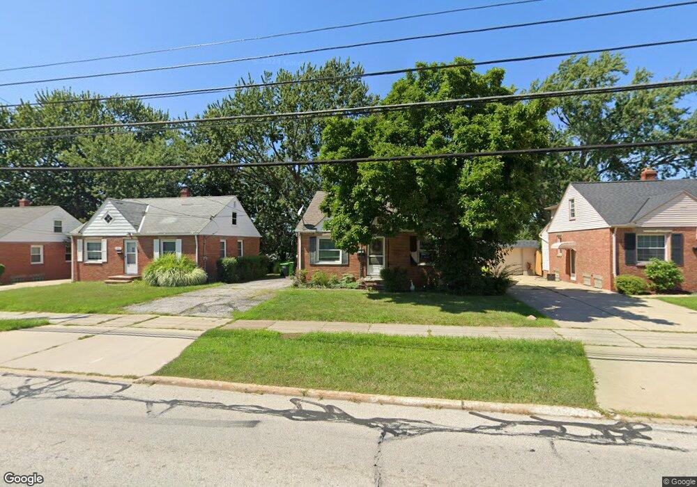 29427 Ridge Rd, Wickliffe, OH 44092 - photo 1