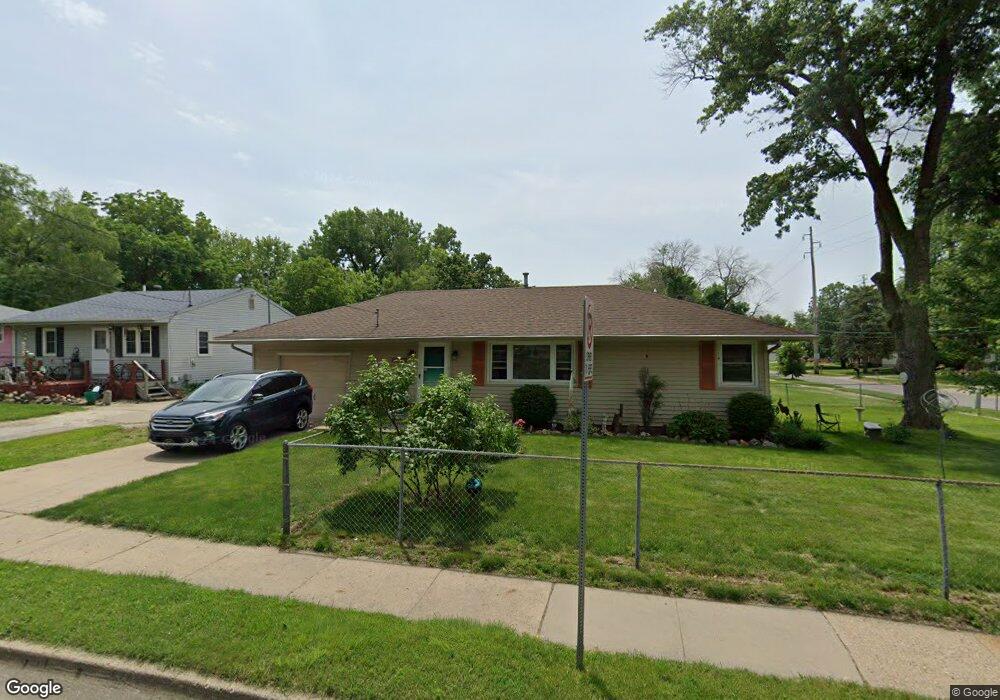 2503 E Sheridan Ave, Des Moines, IA 50317 - photo 1