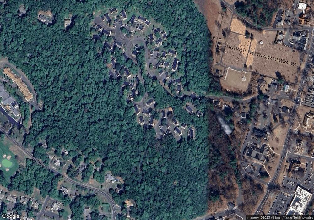 64 Library Ln unit 64, Simsbury, CT 06070 - photo 1