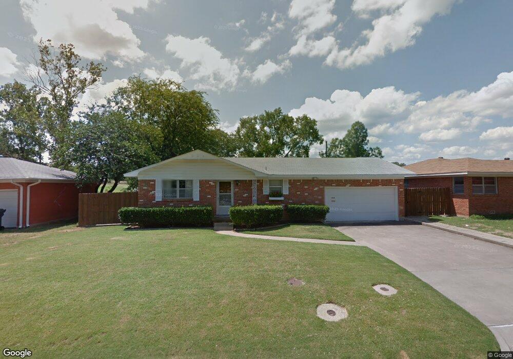 236 Campbell St, Ardmore, OK 73401 - photo 1