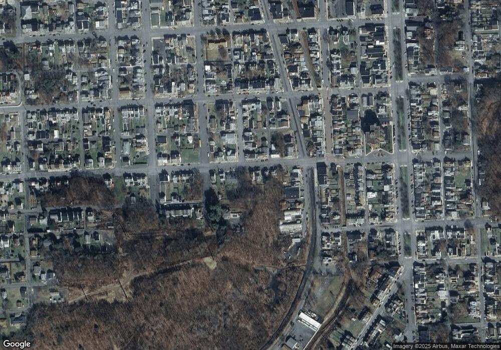 442 W Mulberry St, Shamokin, PA 17872 - photo 1