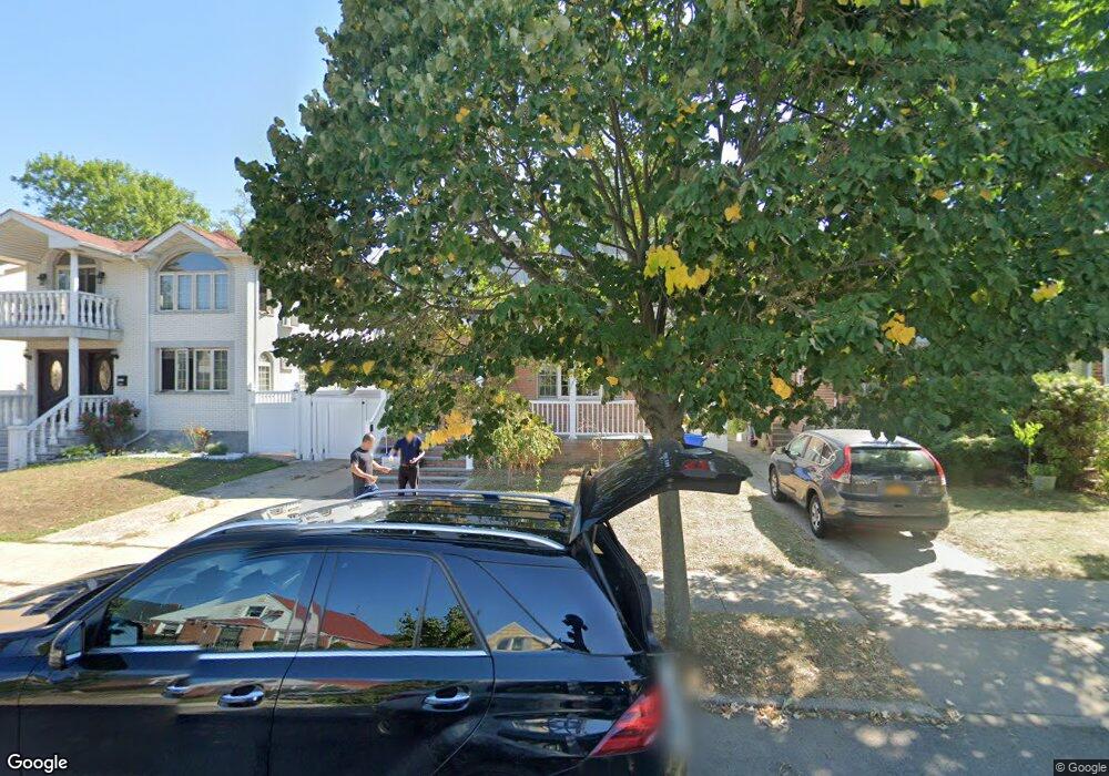 58-19 192nd St unit 1FL, Fresh Meadows, NY 11365 - photo 1