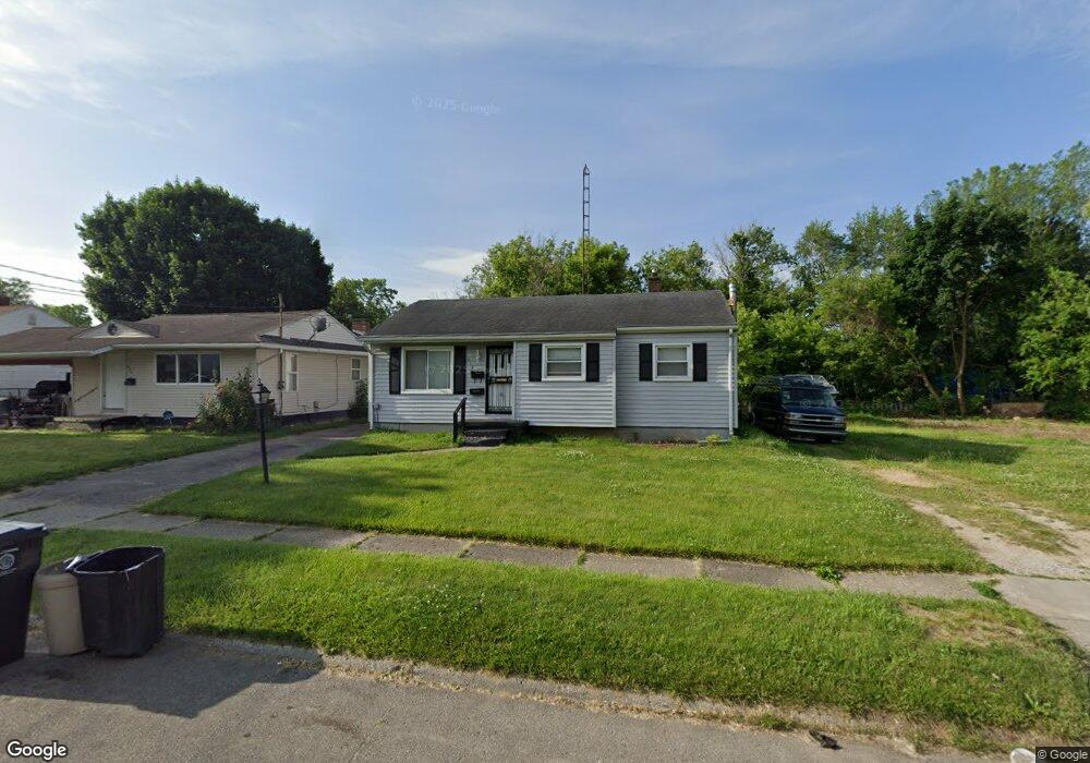 613 W Ruth Ave, Flint, MI 48505 - photo 1