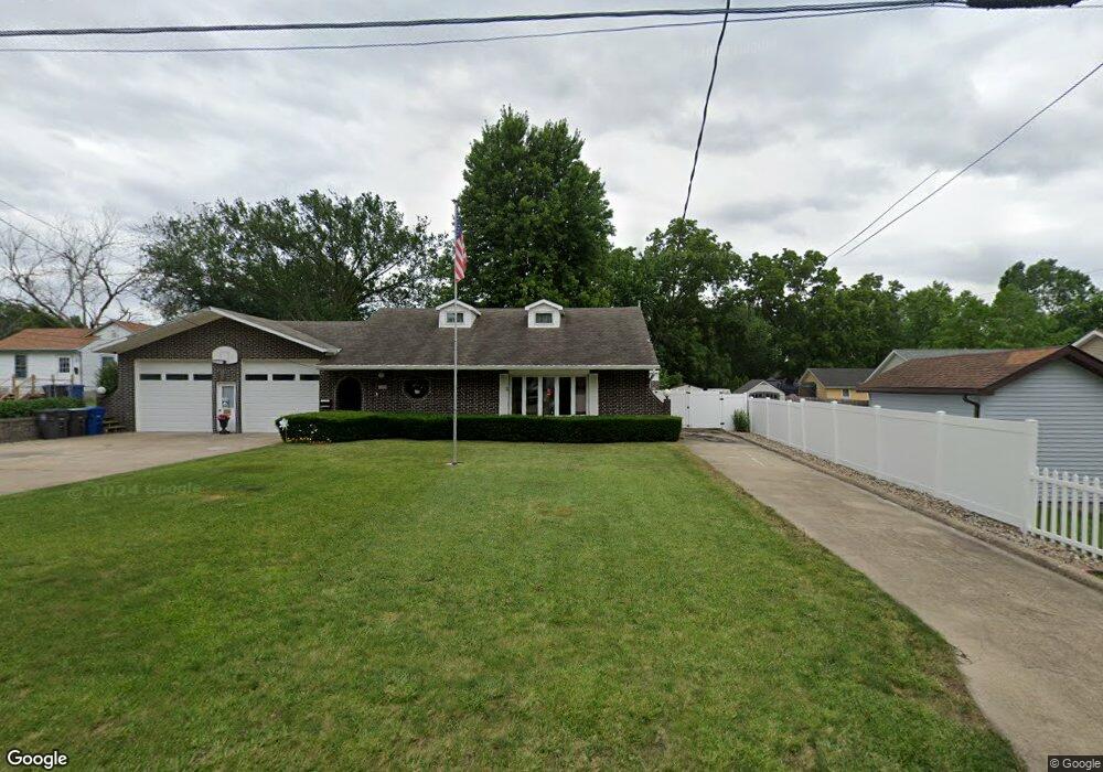 608 Trowbridge St, Des Moines, IA 50315 - photo 1