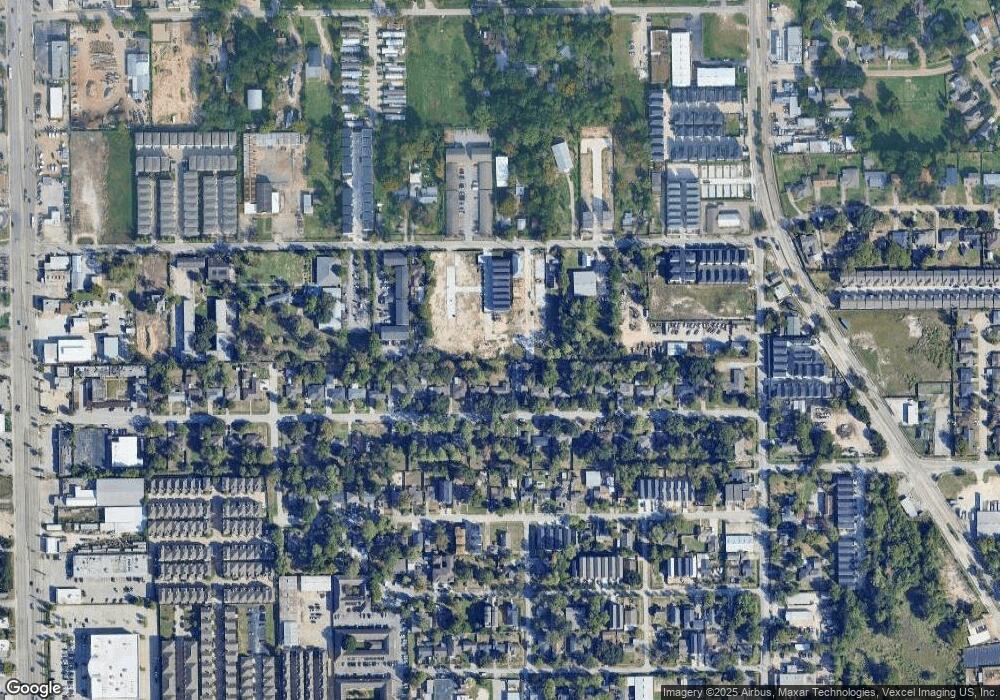 405 Alvia Run Ln unit A2, Houston, TX 77018 - photo 1