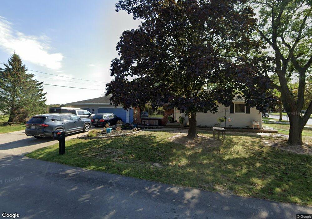 331 Jerelyn Ct, Combined Locks, WI 54113 - photo 1