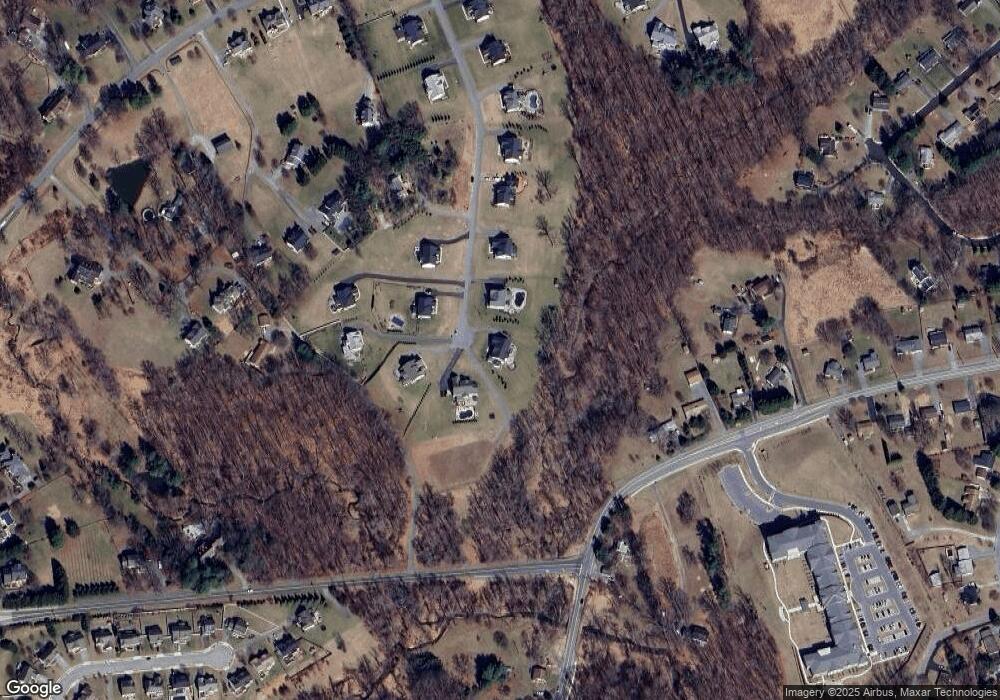 2130 Winton Ct, Eldersburg, MD 21784 - photo 1