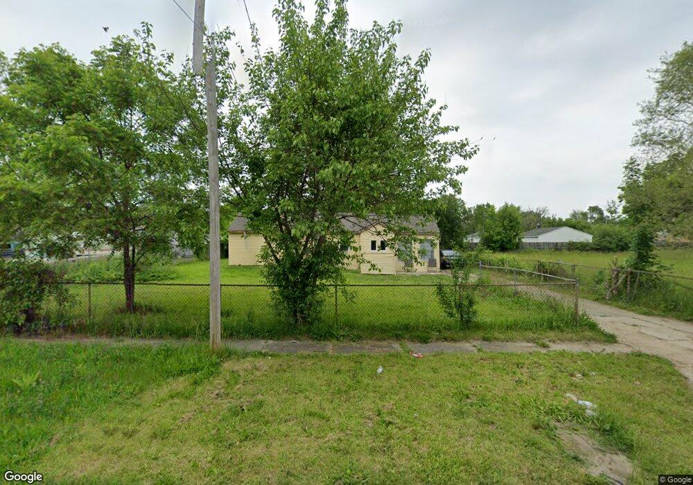 1356 Knickerbocker Ave, Flint, MI 48505 - photo 1