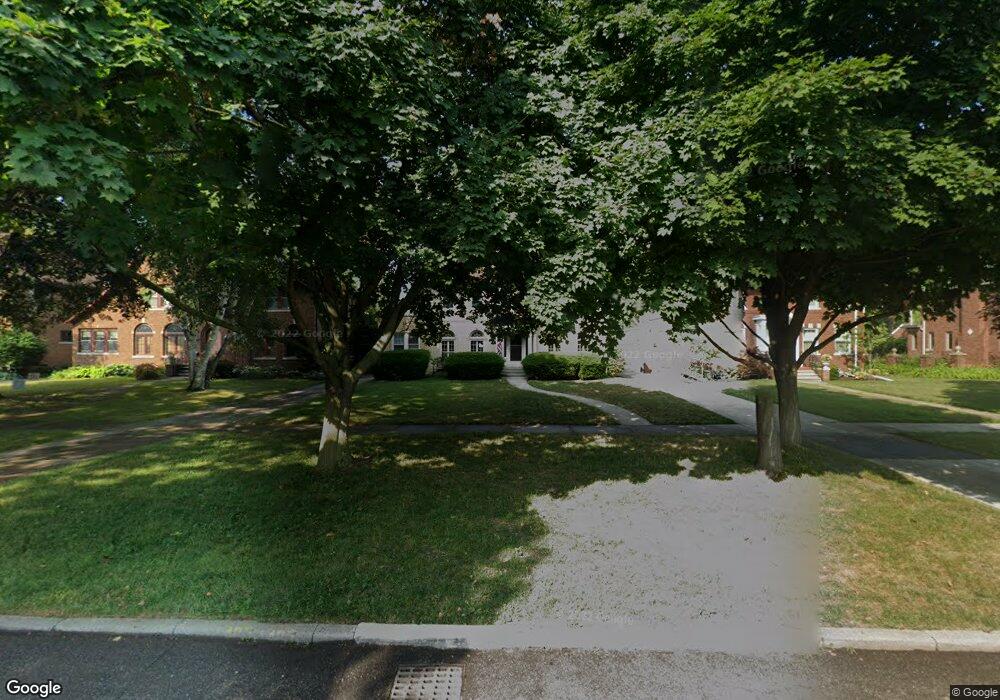 1359 Three Mile Dr, Grosse Pointe Park, MI 48230 - photo 1