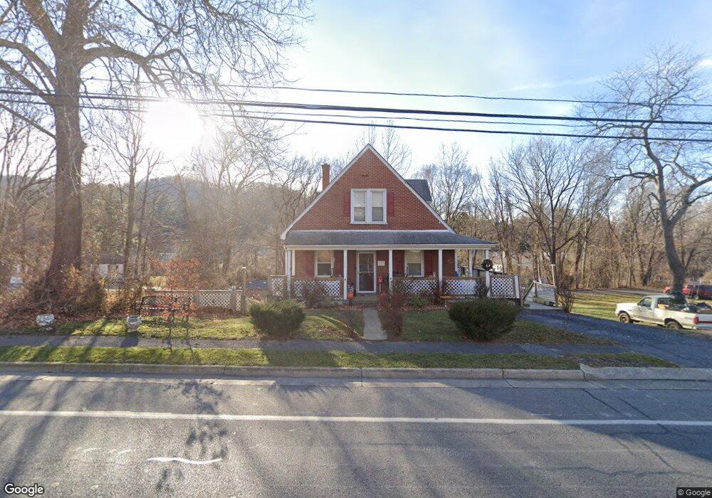 1326 E Main St, Waynesboro, VA 22980 - photo 1