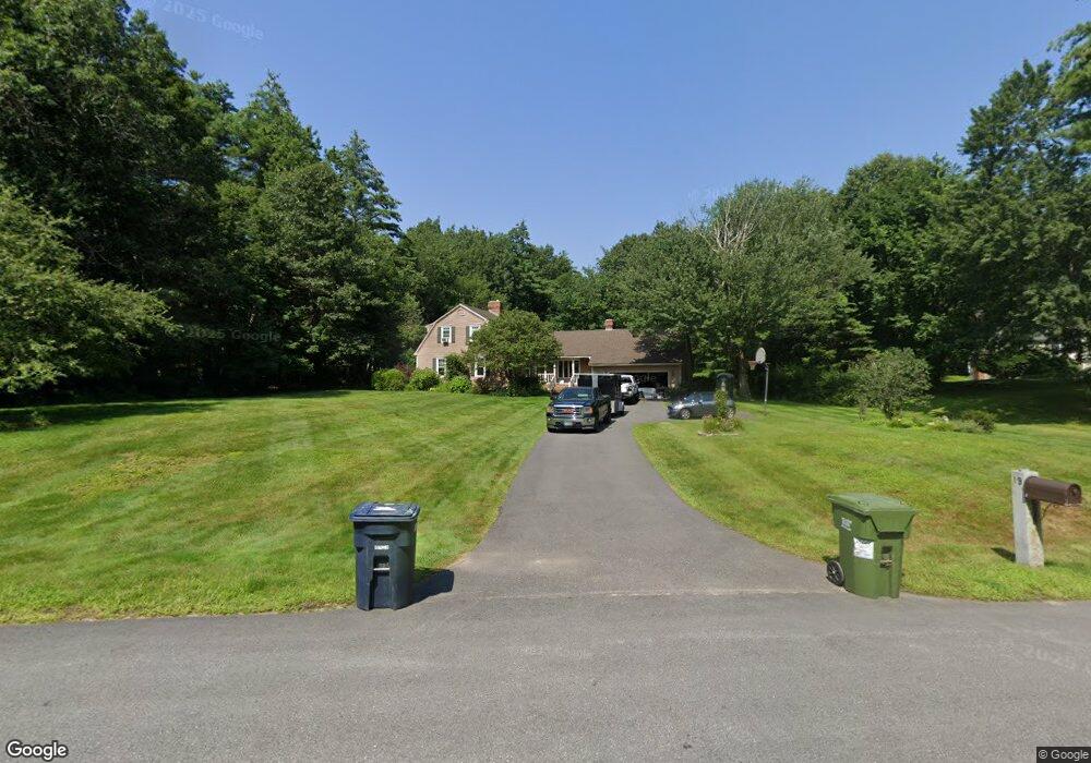 19 Kent St, Windham, NH 03087 - photo 1