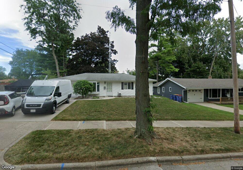 1734 Herrick Ave NE, Grand Rapids, MI 49505 - photo 1