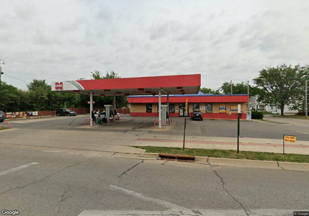 502 E Ave NW, Cedar Rapids, IA 52405 - photo 1