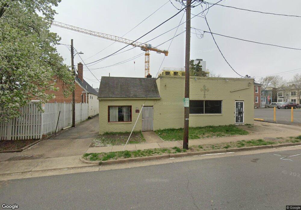 706 Montgomery St, Alexandria, VA 22314 - photo 1