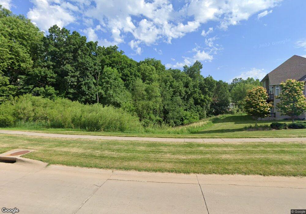 4328 Pioneer Trail SE, Cedar Rapids, IA 52403 - photo 1