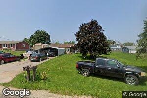 124 Park Ave, Charlotte, IA 52731