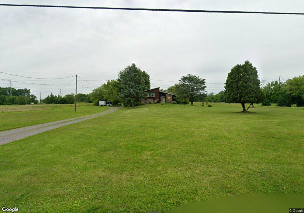 5260 Schantz Rd, Allentown, PA 18104 - photo 1