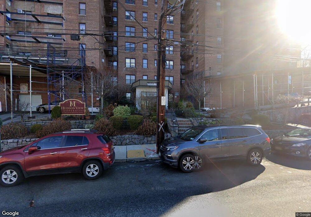 Hudson View unit 5G, Yonkers, NY 10701 - photo 1