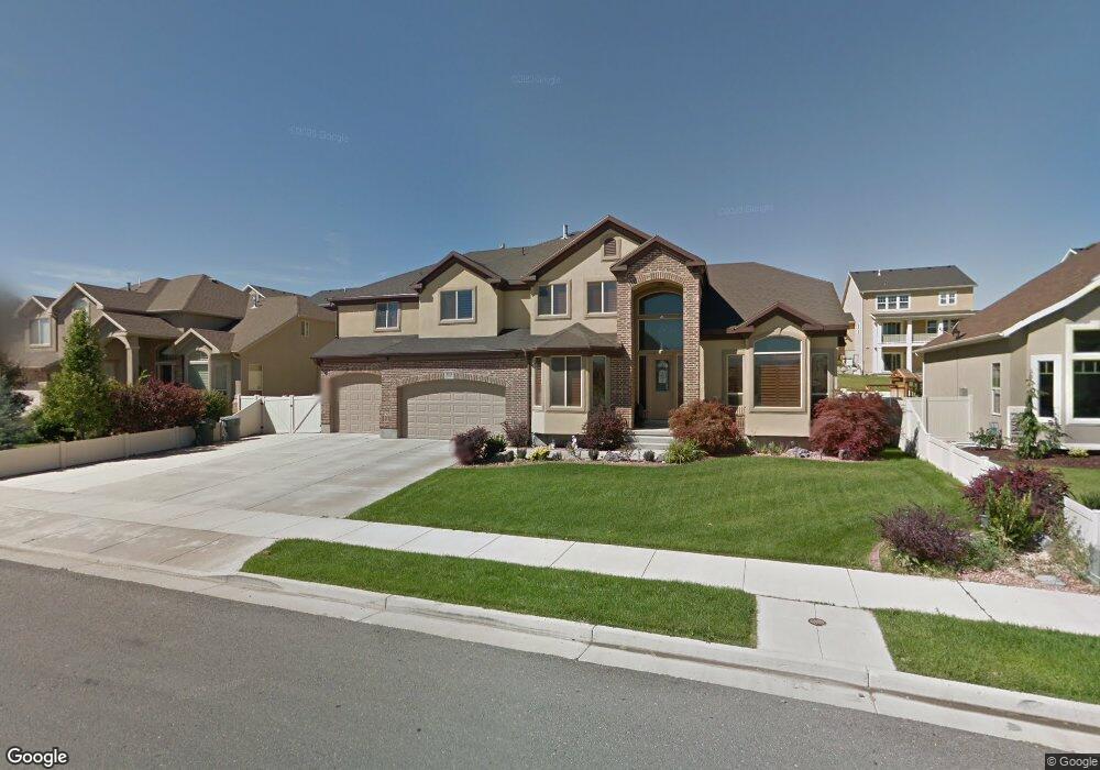 10374 Walnut Canyon Ln, South Jordan, UT 84095 - photo 1