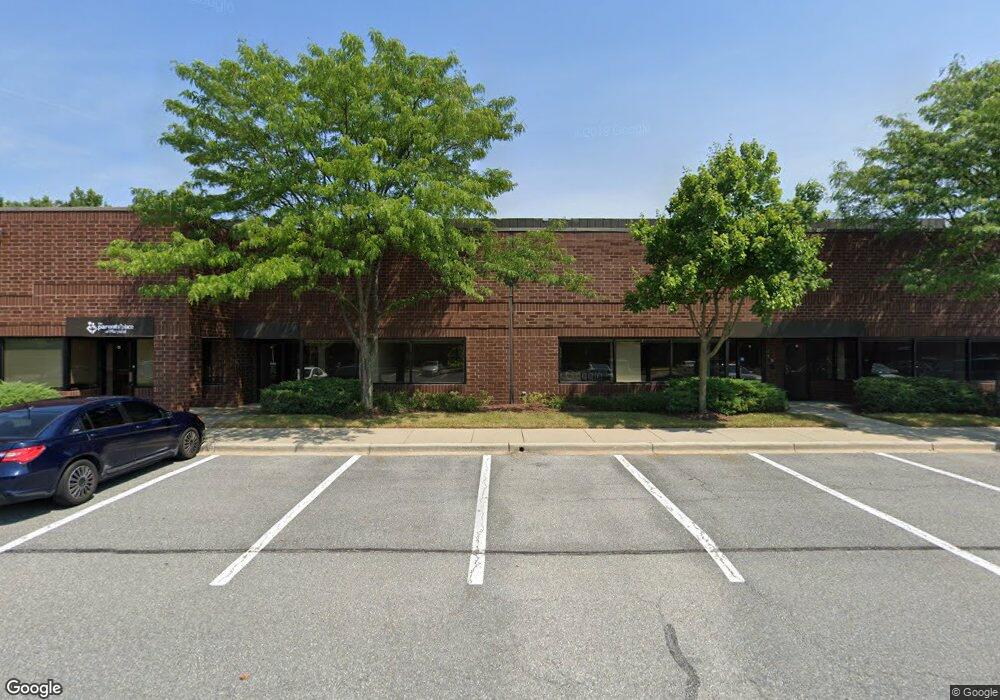 802 Cromwell Park Dr, Glen Burnie, MD 21061 - photo 1