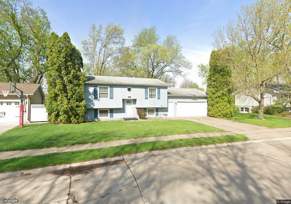 4114 Lillie Ave, Davenport, IA 52806 - photo 1